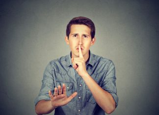 10 secrete si trucuri din culisele filmelor care va vor uimi