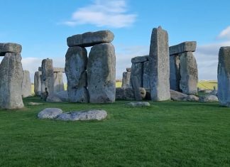 Stonehenge, cel mai enigmatic loc al umanitatii