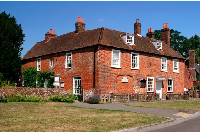 Casa lui Jane Austen, Chawton, Hampshire.  (Fotografie de Peter Thompson/Heritage Images/Getty Images)