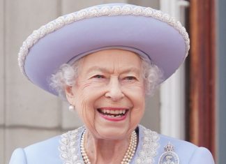 Cum s-a schimbat lumea in timpul domniei Elisabetei a II-a?