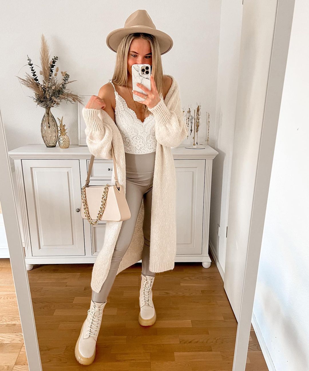 Cum sa porti un cardigan lung 17