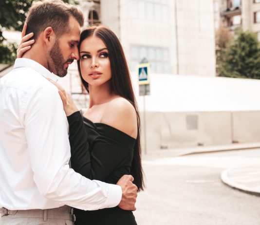 Cum ajunge o întâlnire cu escortă să înlocuiască nevoia de relație
